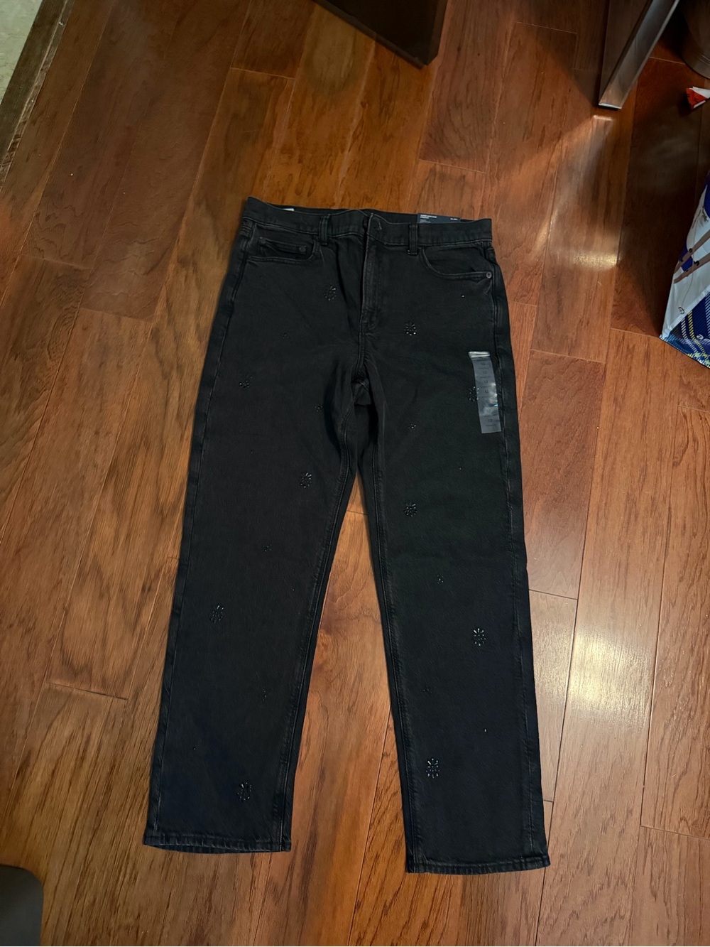 American Eagle Jeans with Subtle Embroidered Detailing